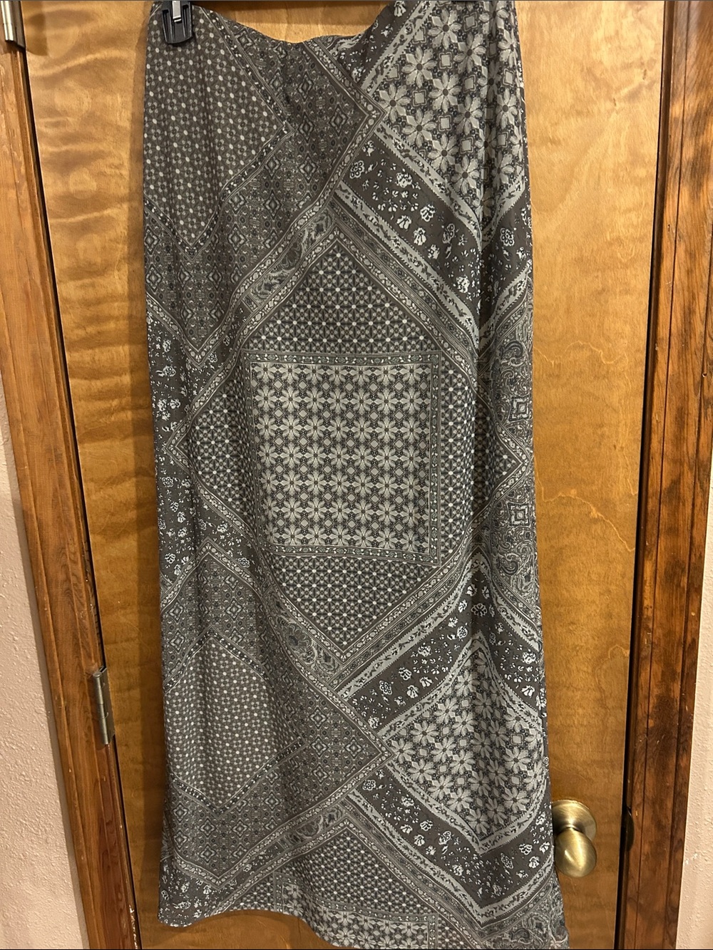 Women's Gray Patterned Maxi Skirt - Excellent Condition